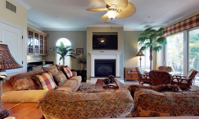 Holmes Beach Apartment | La Casa Karen