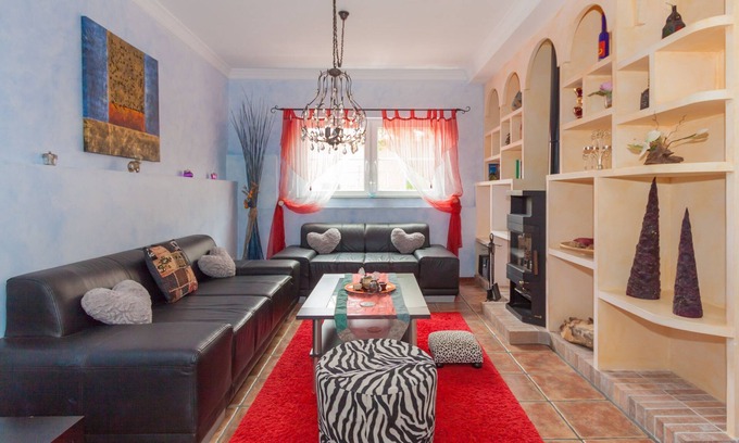 Chayofa Villa | "LA CASA" With Hot Tub In Tropical Garden, Perfect For Friends And Familie