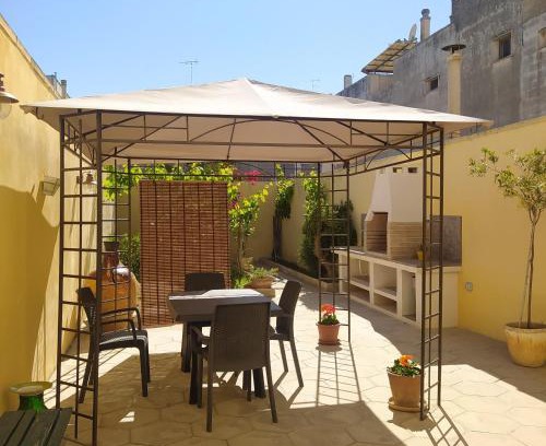 Castromediano Apartment | La casetta col cortile