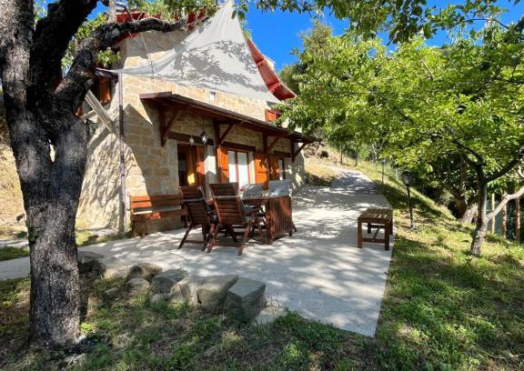 Rocca Santa Maria Ski Chalet | La Casetta nel Bosco