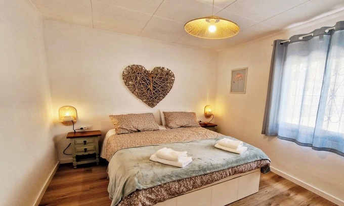 Santa Pola House | La Casita, 2 min walk from the beach!