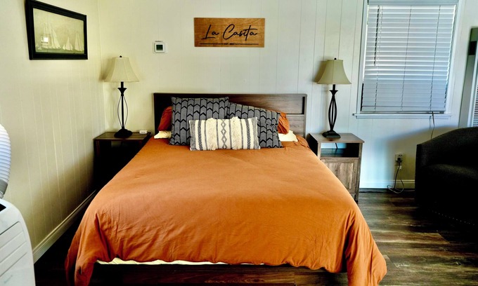 Lake Elsinore House | La Casita-Quiet & serene 1bedroom home in nature with AC & WIFI in Lake Elsinore