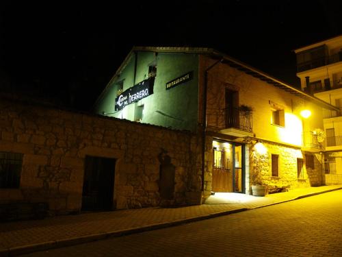 Navaleno House | La Casona del Herrero