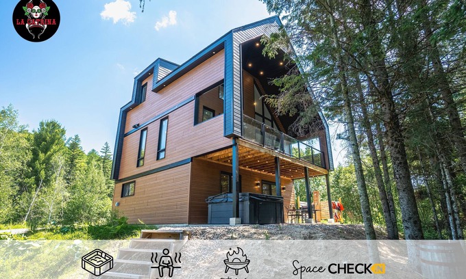 Saint-Alphonse-Rodriguez Ski Chalet | La Catrina ☼ SPA ♥ Waterfront Romantic Getaway