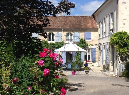 Plailly House | LA CHASSE ROYALE