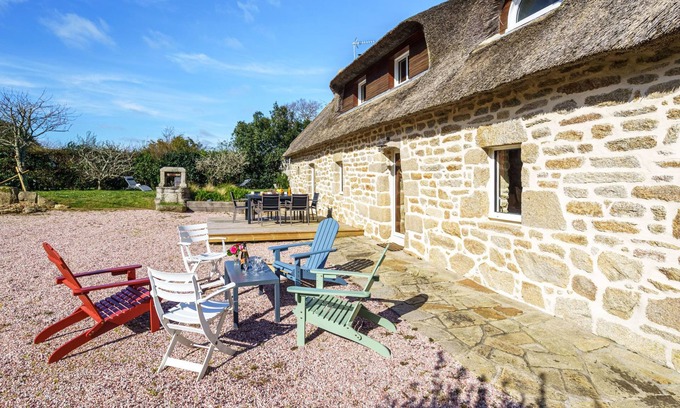 Plobannalec-Lesconil House | la chaumière de Quélarn by Interhome
