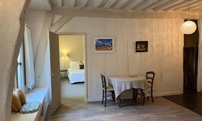 Saint-Germain-en-Laye Apartment | La Clé d'Anne
