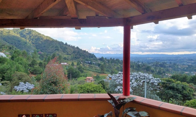 Guarne House | La Clara Campestre - Eurema/Rural Accommodation/Pets Accepted/Guarne/