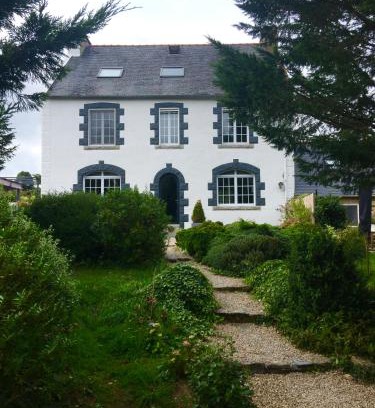 Locmaria-Berrien Bed & Breakfast | La Colline des Renards Chambres