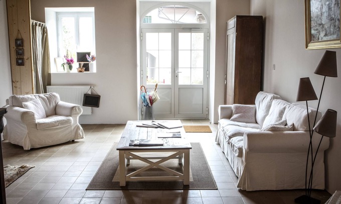Collonges Bed & Breakfast | La Colonie