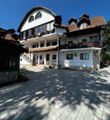 Nufaru House | La Conac