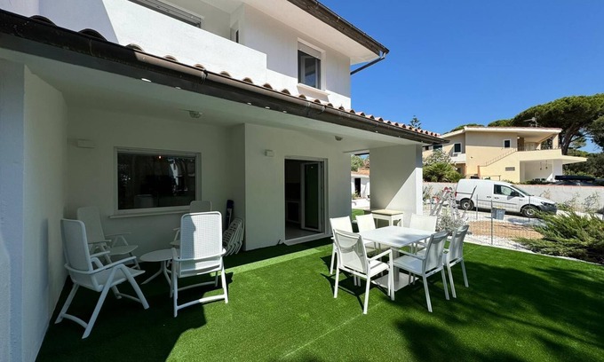 Cala Liberotto Apartment | "La Corte degli Ulivi" House with exclusive garden 2 minutes from the sea