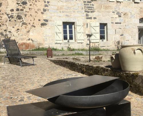 Saint-Urcize Villa | LA CURE grande maison de charme de 2 a 14 personnes