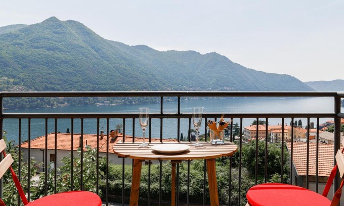 Moltrasio Apartment | La Dolce Vista by My Home In Como