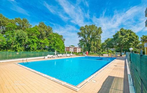 Lido delle Nazioni Apartment | La Dolce Vita - Apartment with shared pool and large terrace