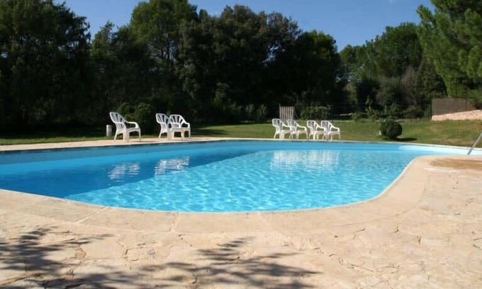 La Haute Maure House | La Farigoule, 8 person rental with shared pool, nature and calm