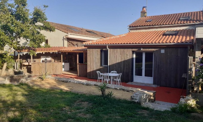 Rives de l'Yon House | la fenêtre