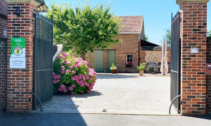 Andeville Apartment | La Fermette