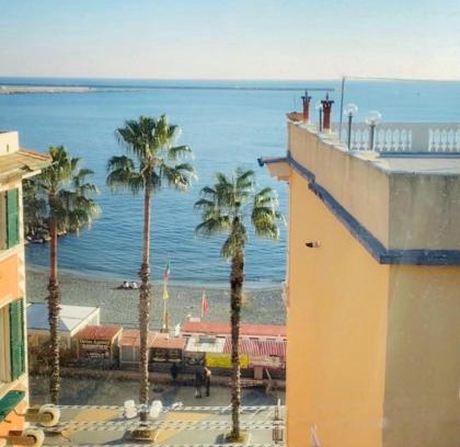 Pegli Apartment | La Finestra Sull’Oasi