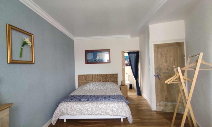 Flavigny-sur-Ozerain Bed & Breakfast | La Flavignienne