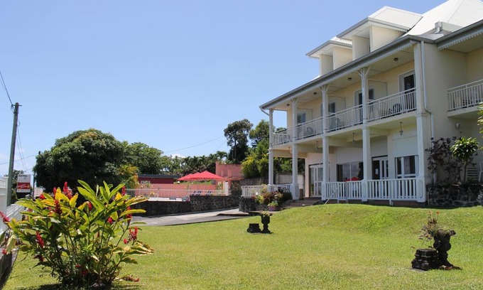 Sainte-Rose Hotel | La Fournaise Hotel Restaurant
