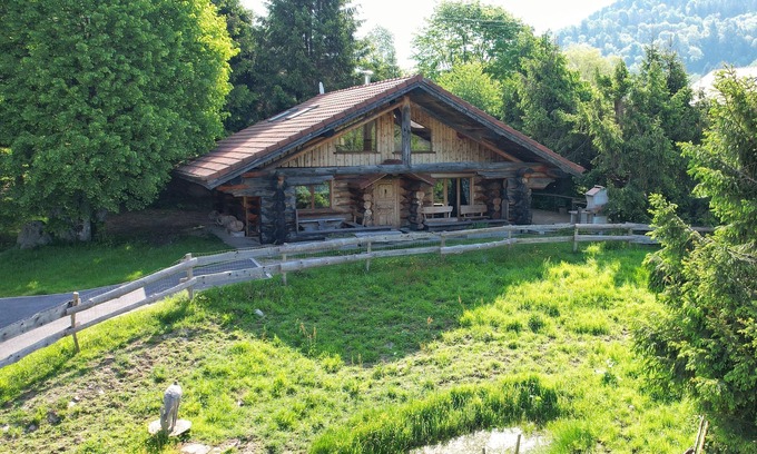Basse-sur-le-Rupt Ski Chalet | La fuste du Suchelot, log chalet for 6, pool access, near La Bresse