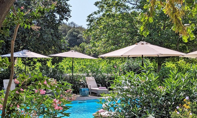 Faugeres House | La Galante