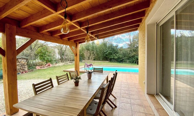 Moulezan House | La Gardoise- Villa, swimming pool and pétanque court