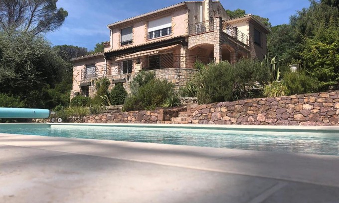 Valescure Bed & Breakfast | La Garriniere