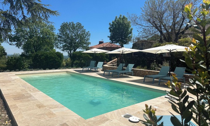 Tonnac House | La Glycine