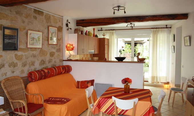 Auvers-sur-Oise Apartment | "la Glycine" in the footsteps of Van Gogh