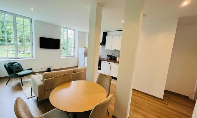 Combleux Apartment | La Grand Maison