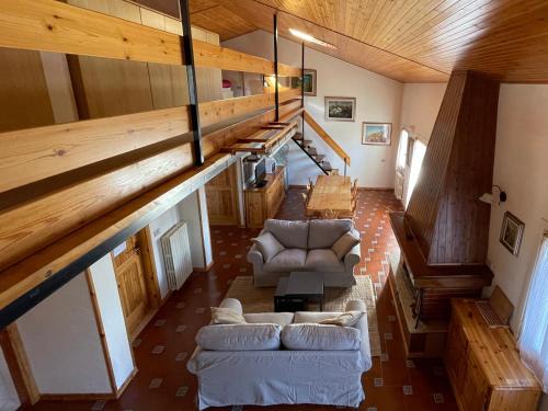 Castel di Sangro Villa | La Grande Casa Di Montagna