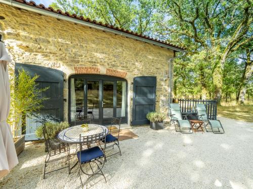 Concots Apartment | La Grange - A Peaceful Place in the Forest