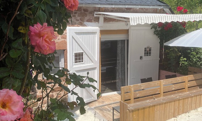 Espalion House | La Grange de Combret quiet nature, hiking, places to discover.