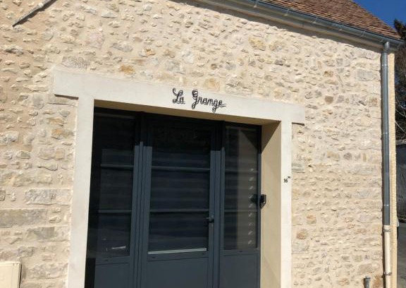 Ury House | La Grange