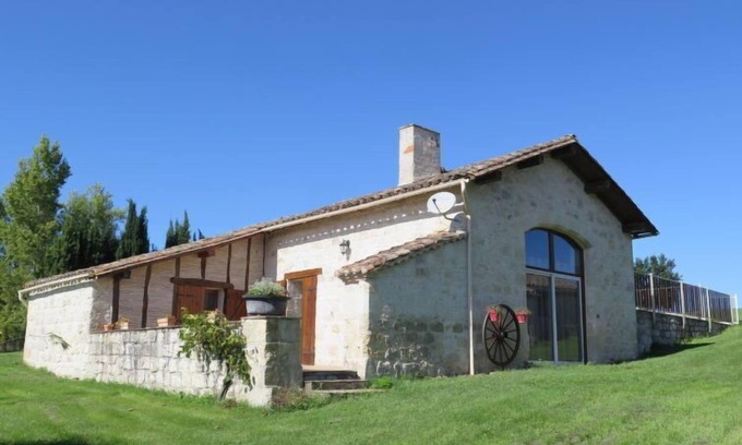 Dondas House | La Grange Jacques by Interhome