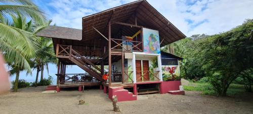 Nuqui Cabin | La Joviseña