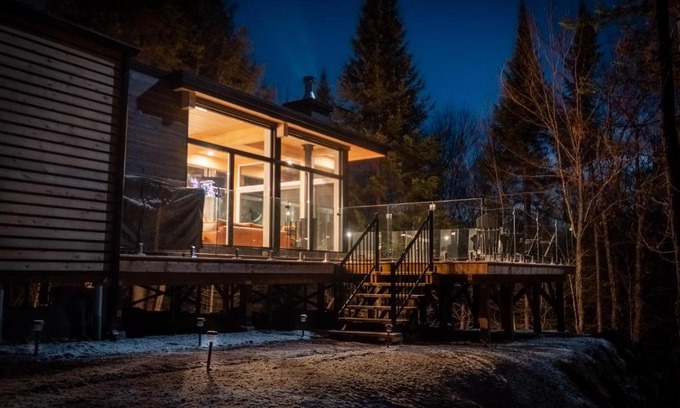 La Conception Cabin | La Khabine - a cabin of windows amongst the trees- 15 mins from Mont Tremblant!