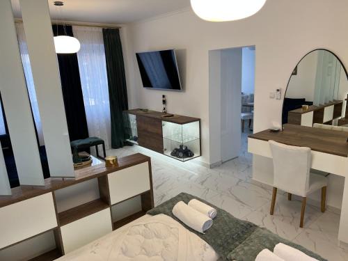 Nasice Hotel | La Luna Premium Deluxe Apartment with Free Jacuzzi, Bikes & Covered Parking
