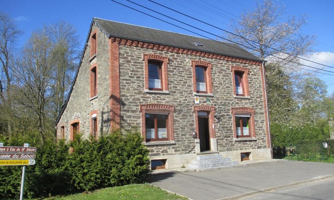 Daverdisse House | La Méliraude