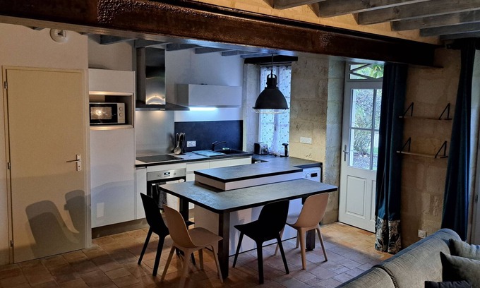 Savigny-en-Veron House | La Magnanerie