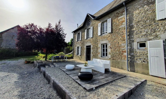 Contrieres House | La Maison Folia