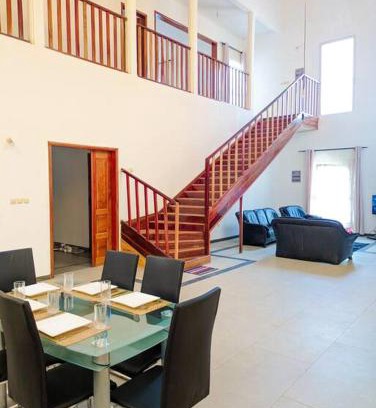 Bafoussam Villa | La Maison Blanche