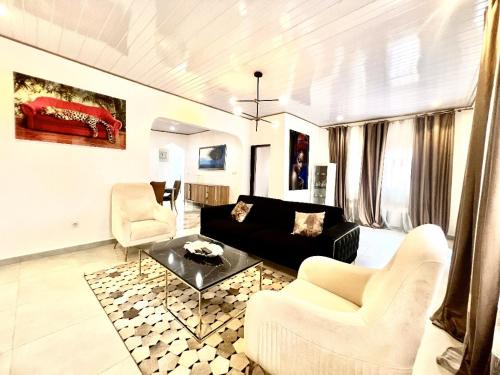 Yaounde Apartment | La Maison Blanche