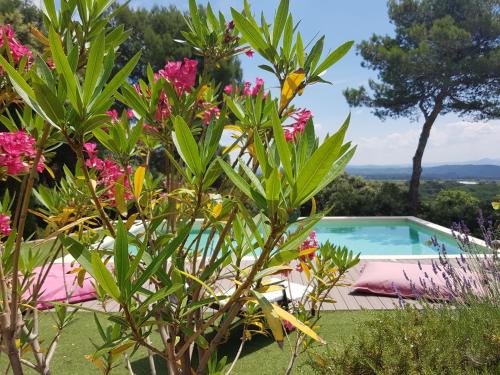 Vaugines Bed & Breakfast | La Maison de Charlie