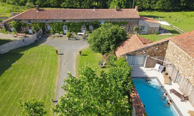 Cholet House | La Maison de Coton, swimming pool, countryside, 5 pers. Les Gîtes de l'Etang des Noues