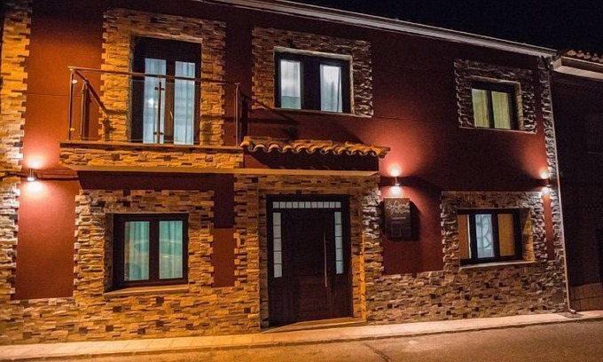 Pulgar House | La Maison de Felisin, near Puy du Fou and Toledo