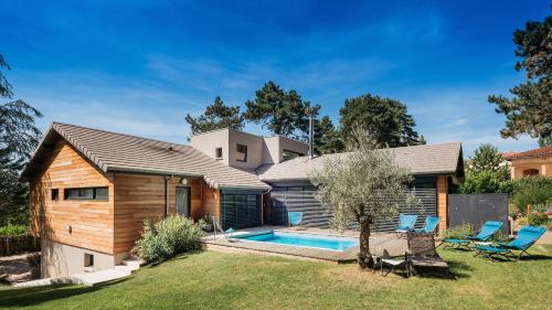 Limonest Bed & Breakfast | La Maison de Karen Chocolat