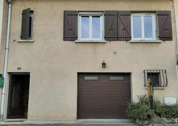 Bas-en-Basset Apartment | La maison des Bananiers